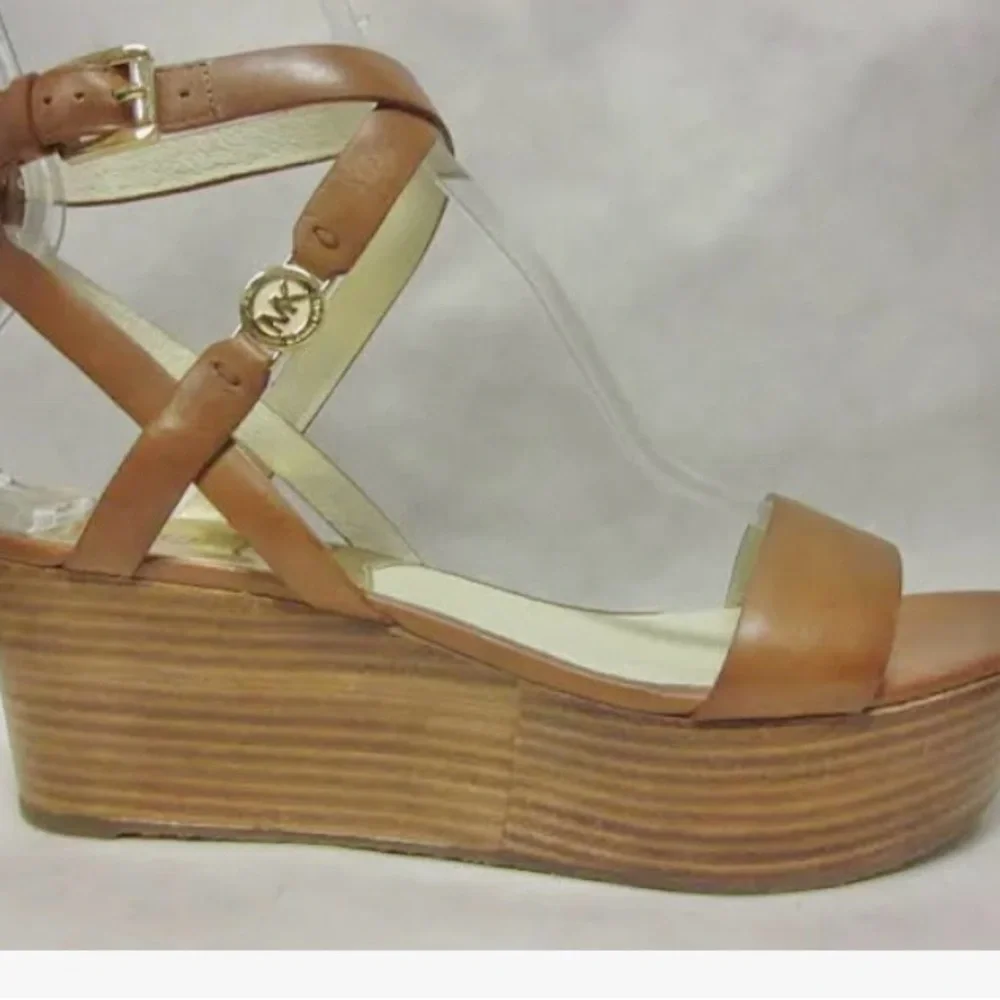 New with tags MICHAEL KORS JALITA CHARM platform SANDAL color, “Luggage”Leather - Picture 15 of 16